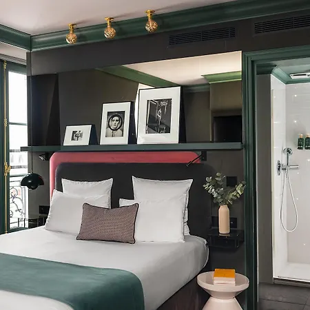Bob By Elegancia Hotel 4*
