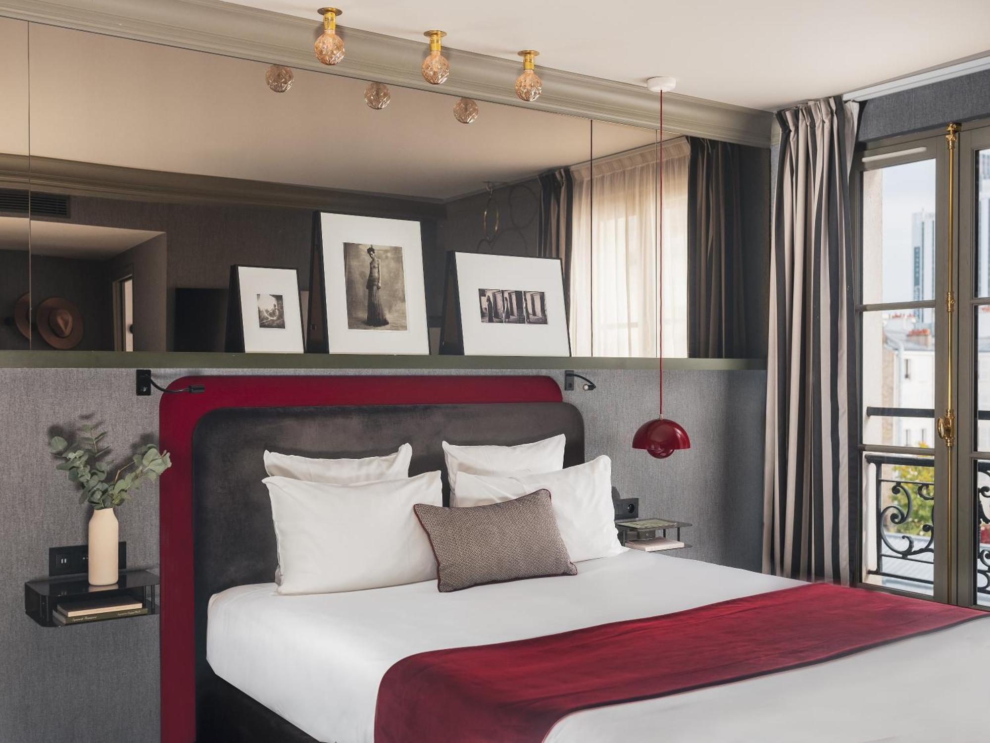 Bob By Elegancia Hotel